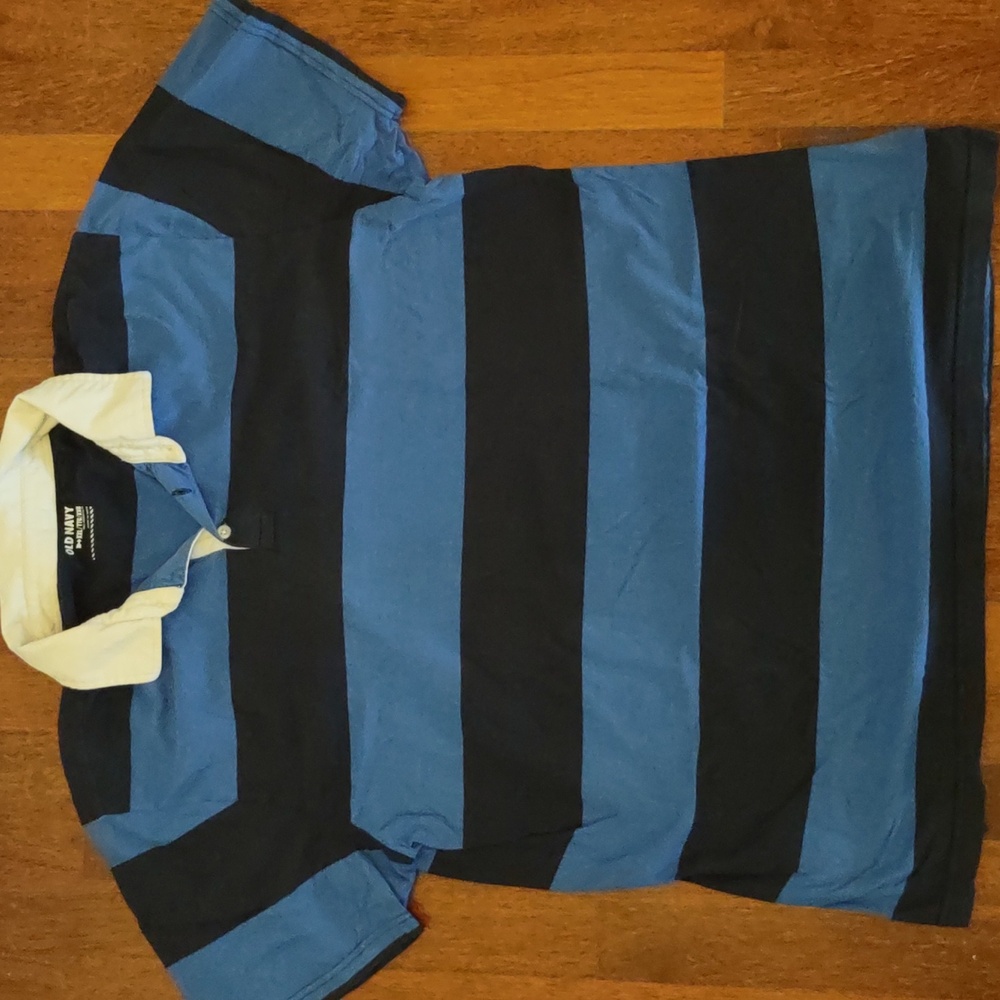 Men's blue striped short sleeve collared shirt. Old Navy size XXL tall.